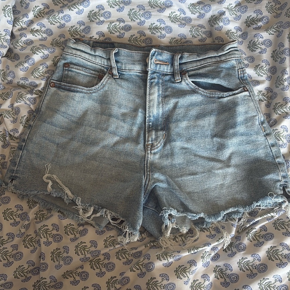 Light blue denim American Eagle shorts size 4!